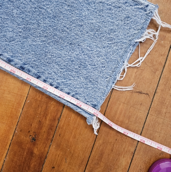 PacSun Mom Jeans Frayed Hem - Picture 8 of 8